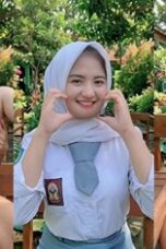 Abg Seragam Sma 18Yo Hijab Diewe Outdoor Bergantian